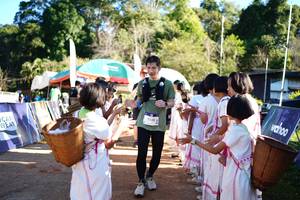 BIB: 2500
                            <button type="button" onclick="openModal(19045442)" class="btn btn-primary btn-sm float-right btn-popup" data-toggle="modal" data-target=".modal-high-quality">
                        <i class="fas fa-shopping-cart"></i> Add to Cart
                    </button>
                                            <button type="button" onclick="isThisMe(19045442, true)" class="btn btn-success btn-sm float-right btn-popup btn-isme hidden" data-toggle="tooltip" data-placement="bottom" title="นี่คือรูปของคุณใช่ไหม คลิกที่นี่เพื่อเอาเข้าอัลบั้ม">
                        <i class="fas fa-plus"></i> Add to album
                    </button>
                    <button type="button" onclick="isThisMe(19045442, false)" class="btn btn-warning btn-sm float-right btn-popup btn-isnotme hidden">
                        <i class="fas fa-ban"></i> Remove from album
                    </button>